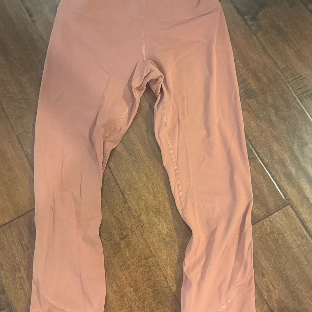 Lululemon Peach Cropped Align Leggings